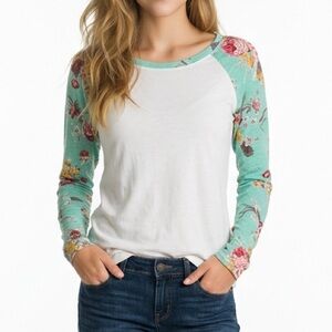 Venley basic long sleeve top White & Mint Floral-Sleeve Raglan Tee SZ XS-XL NWT